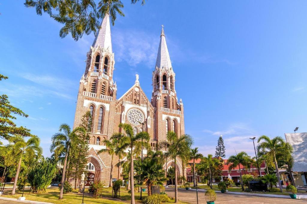 The Rgn City Lodge Yangon Exterior foto